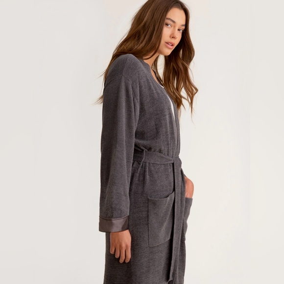 Barefoot Dreams - Cozychic Ultra Lite Luxury Spa Robe in Faded Black - Size M - Picture 2 of 9